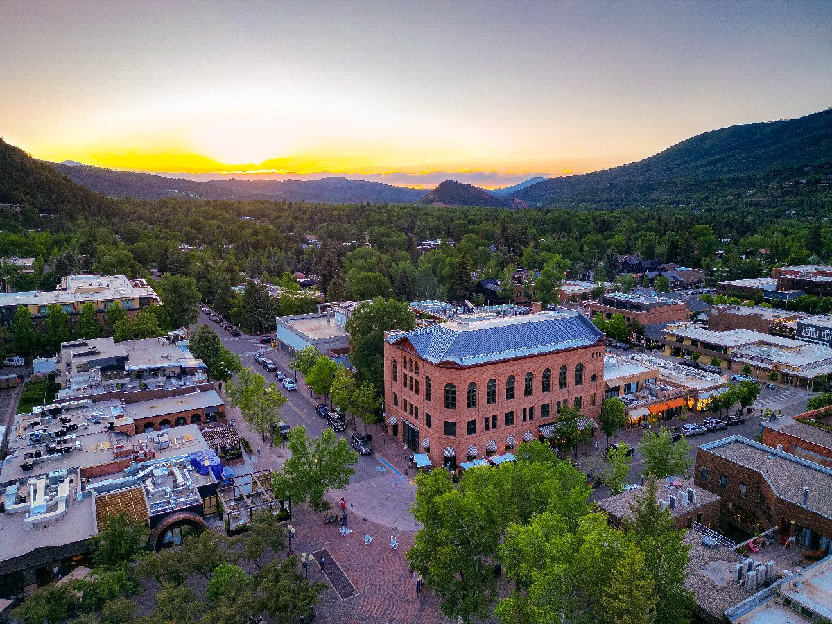 The Wheeler Opera House Announces a Dynamic Summer Lineup Featuring Immersive Mystery, National Geographic Storytelling, Grammy-Winning Americana, and a Bold Theatrical Revival